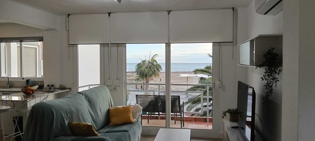 interior apartamento playa 2